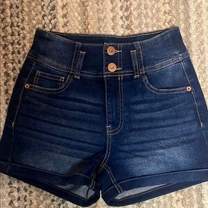 No Boundaries Shorts Size 5